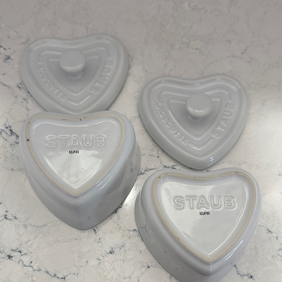 Staub Heart-Shaped Mini Cocottes in White - Picture 4 of 5
